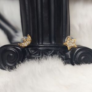 ❤️SOLD❤️ Gold Star and Moon Diamond Earrings In 18k Gold